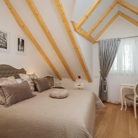 Priska Heritage Hotel 4*